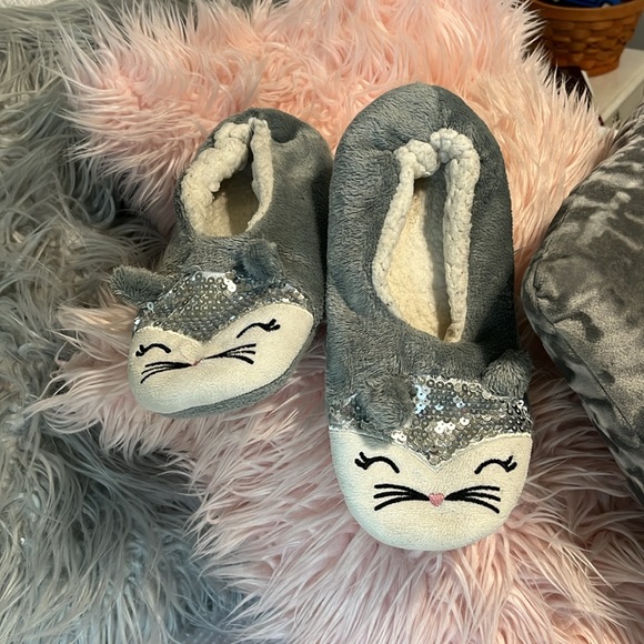 Kitty Cat Slippers Gray Plush Sequins House Shoes Lounge Dorm Womens 8 9 - Picture 3 of 7